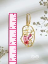 Rosie Reflections - Pressed Flower Resin Earrings