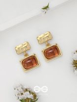 Hazelnut Hues - Golden Earrings
