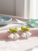 MINT BELLS – FROSTED WHITE FLORALS WITH GREEN BOW