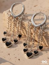 HEARTSTREAM GLITZ – SILVER CHAIN DROP HEART EARRINGS