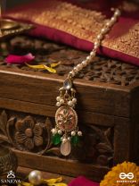 SOMALIKA – MOON BLOOM – GOLD MAANGTIKA WITH PEARL DROP AND EMERALD BEAD ACCENTS