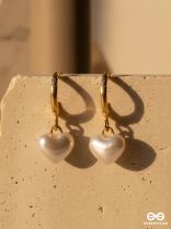 ROSÉLLA PEARL - PEARL HEART HOOP EARRINGS