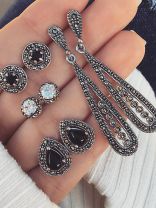 Delightful Dark Set of 4 Stud Earrings