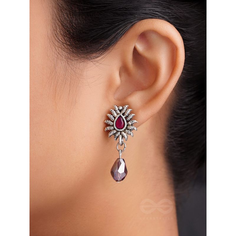 DROPS OF LIGHT- TINY TRINKET EARRINGS (Carmine Red)