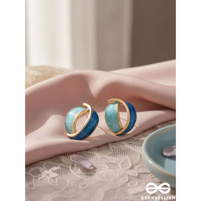 THE BLUE BAUBLES - GOLDEN ENAMELLED STUD EARRINGS