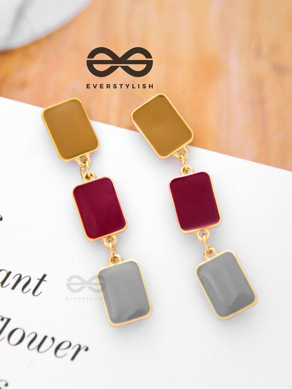 A Lesson of Elegance - Golden Statement Earrings