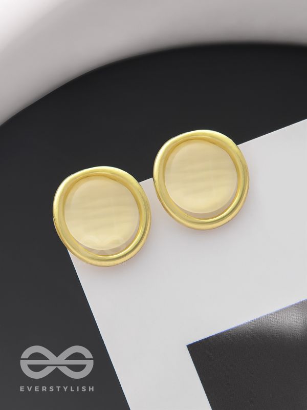 The Golden Sunrise- Golden Stud Earrings (Cream White)