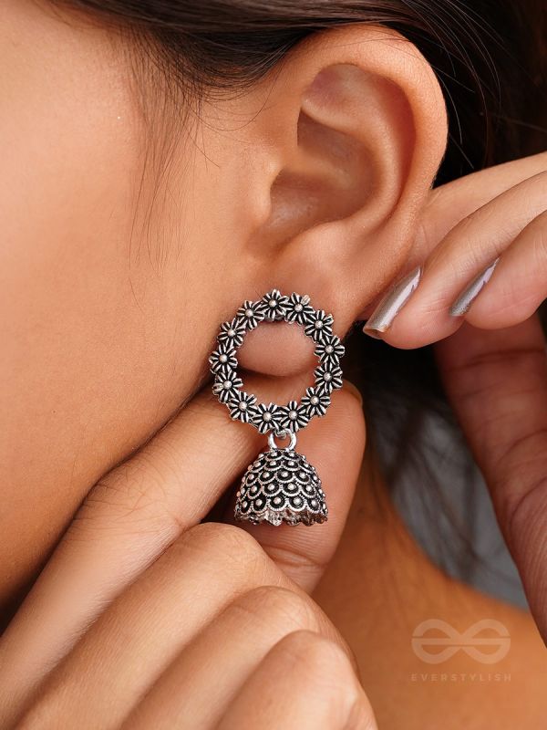 The Frosty Wreath- Oxidised Jhumka Earrings