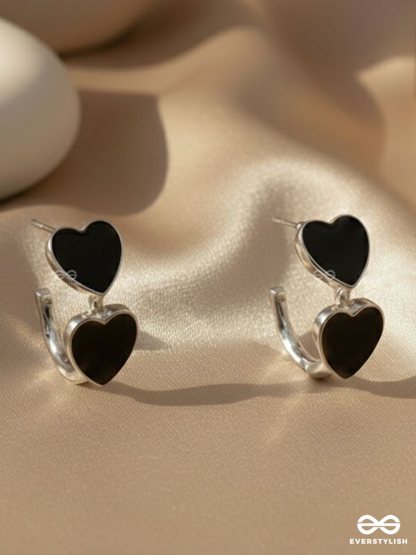FLINGIN' LOVEY-DOVEY  - BLACK ENAMELLED SILVER STUDS