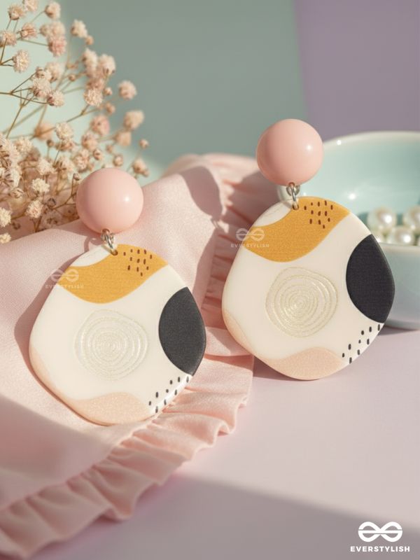 DREAMWEAVER DELIGHTS - CASUAL ACRYLIC EARRINGS