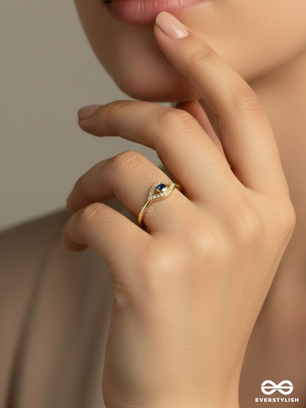 MYSTIC EVIL EYE - BLUE STONE RING INLAID WITH CUBIC ZICRONIA STONES