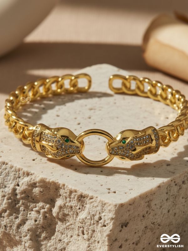 TWIN FLAME - GOLDEN TEXTURED BRACELET INLAID WITH CUBIC ZICRONIA STONES