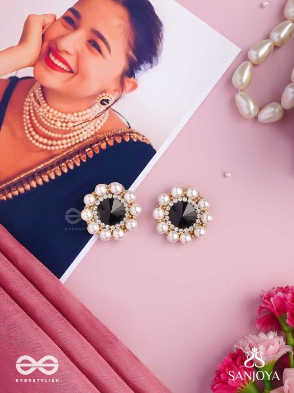 RATRIRATNA – ALIA BHATT INSPIRED EARRINGS WITH A BLACK STONE AND PEARLS, SYMBOLIZING PURITY AND ELEGANCE