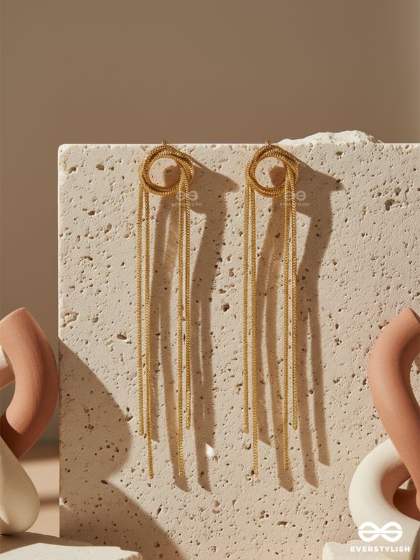 GOLD DRAPE – STATEMENT LINEAR GOLDEN DANGLERS