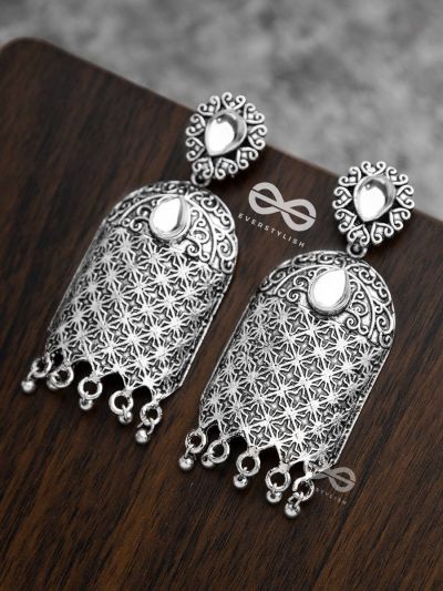 The Royal Delight - Oxidised Statement Earrings