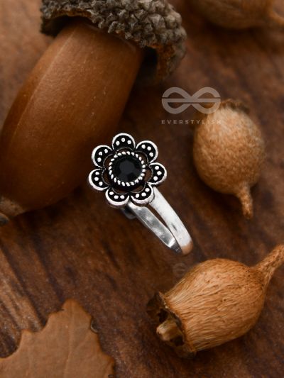 The Floral Delight - Embellished Non-pierced Nosepin (Onyx Black)