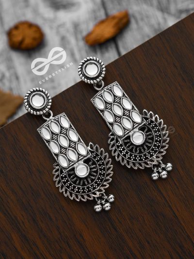 The Studded Artistry - (Droplet White) - The Embellished Oxidised Collection