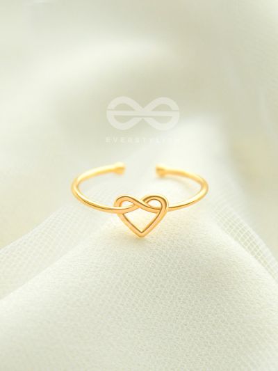 The Tangled Heart - Golden Adjustable Ring