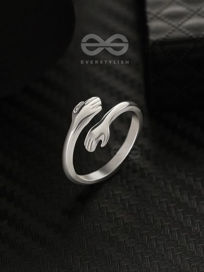 Hugs of Affection - Casual Silver Ring