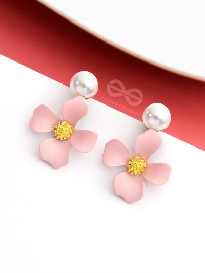 The Floral Pearl stunners - Statement Earrings