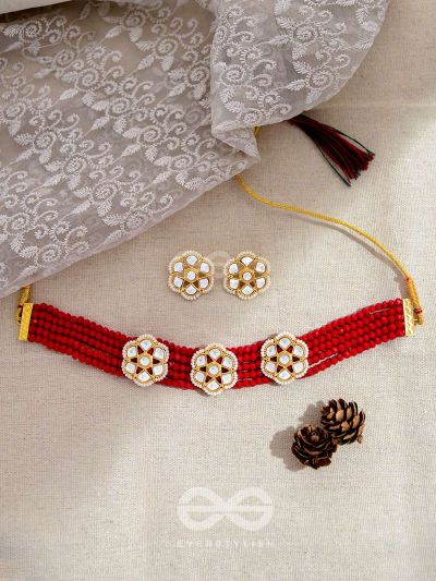 The Classy Elegance - Set of Statement Choker and Studs (Rose red)