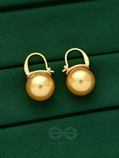 Tears of Mermaid- Golden Pearl Earrings
