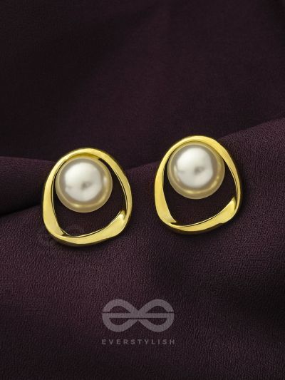The Moon Orbit- Golden Pearl Earrings