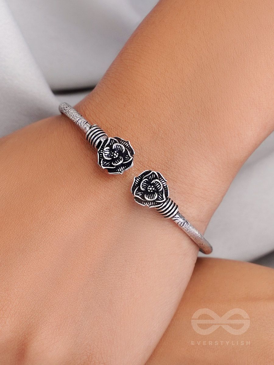 Silver Snowflake Bangle Bracelet – Designed by Stacey Jewelry, LLC