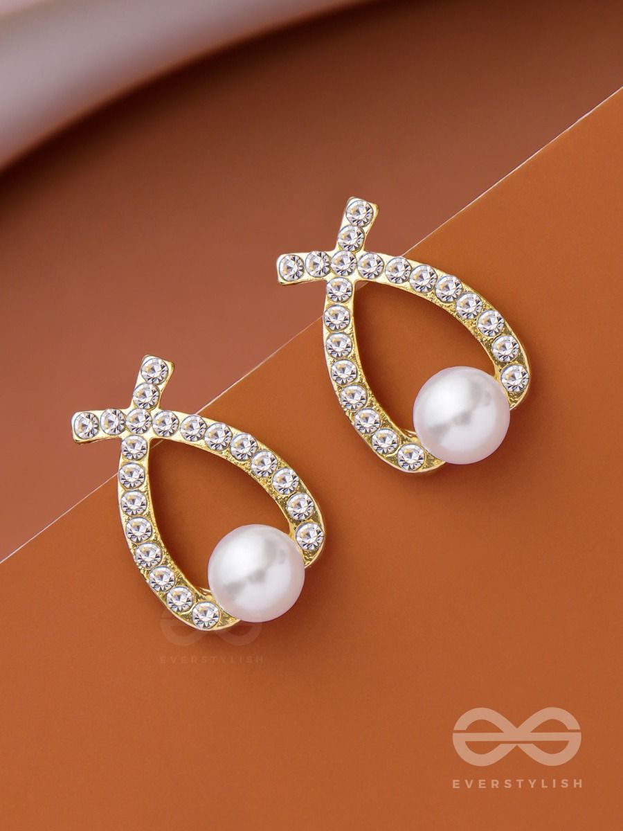 Designer Gold Pearl Earrings