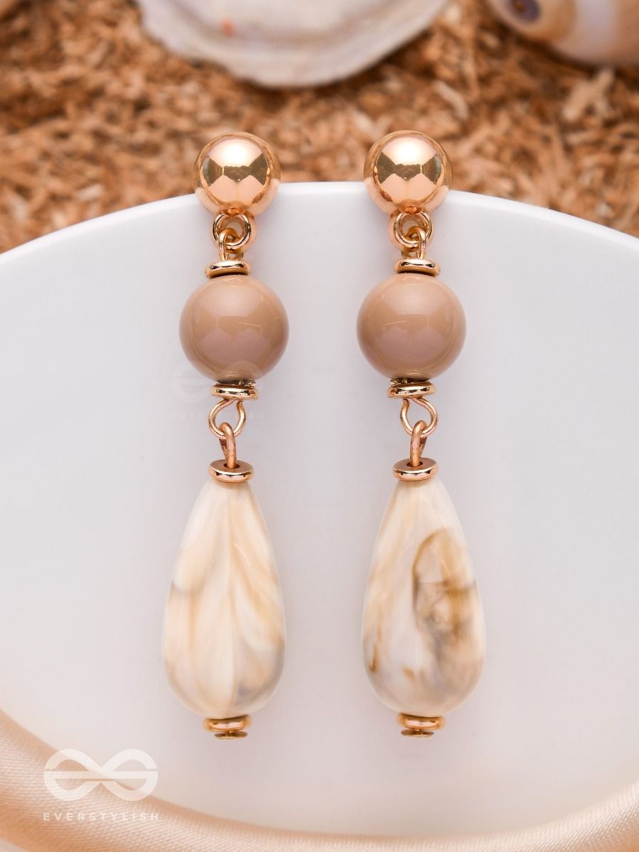 THE COASTAL DUNES GOLDEN EMBELLISHED EARRINGS