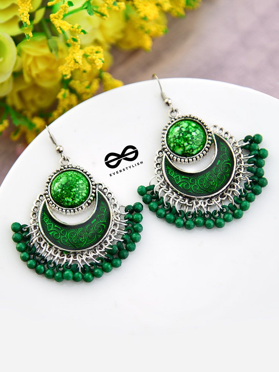 Emerald Green Beaded CZ Huggie Hoops Earrings Size 12mm for Daily Wear –  Doviana