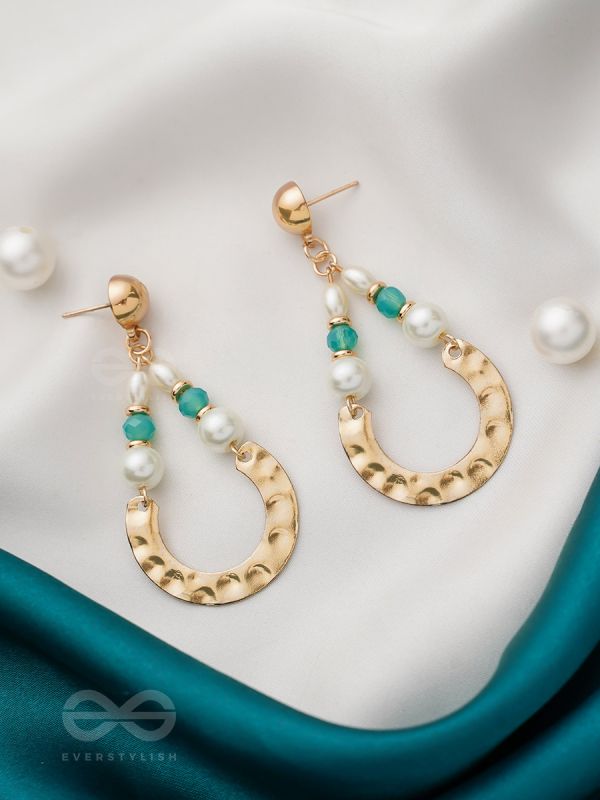 The Circle of Light - Golden Embellished Earrings