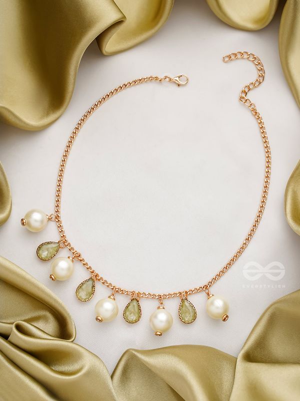The Daisy Shrub- Golden Embellished Necklace With Anti-Tarnish Coating 