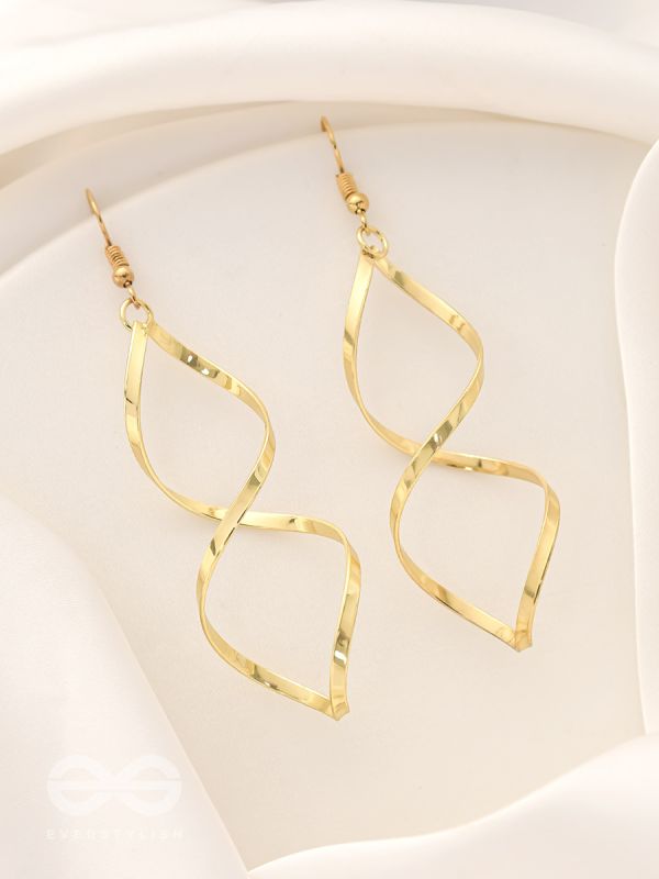 Glistening Golden Criss-Cross Dangler Earrings