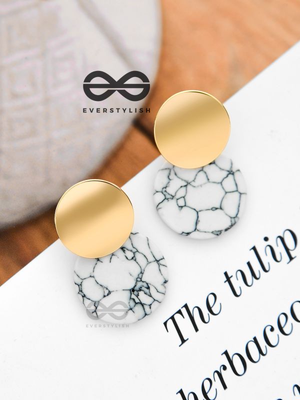 The Chic Marbles (White) - Casual Golden Earrings