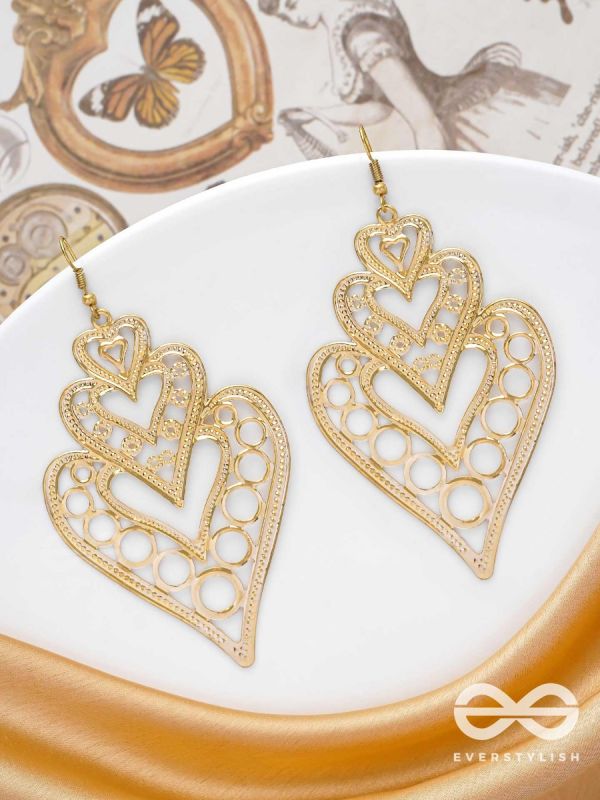 The Multilayered Intricate Hearts - The Golden Charm Collection