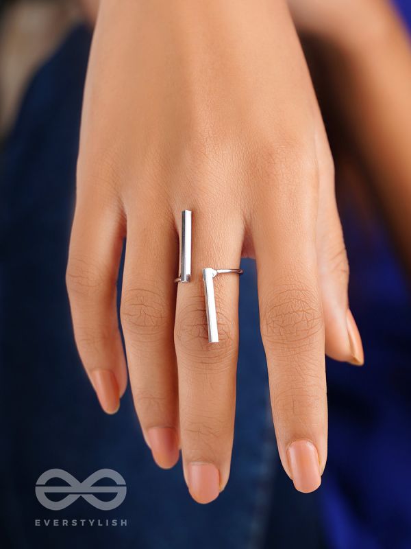 The Sassy n Classy Ring (Silver)