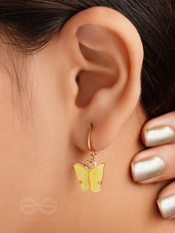 Take the Sky Like a Butterfly - Cute Golden Dangler Earrings (Light Yellow)
