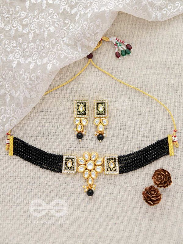 The Etheral Elegance - Set of Statement Choker And Earrings (Black)