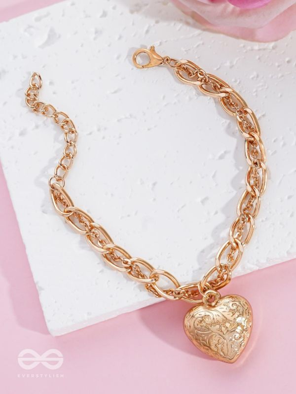 The Heart of Art- Layered Golden Bracelet