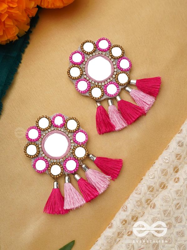 93 Thread Jhumkas Images, Stock Photos, 3D objects, & Vectors | Shutterstock