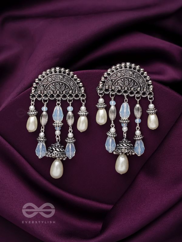 The Bohemian Tones- Oxidised Pearl Earrings