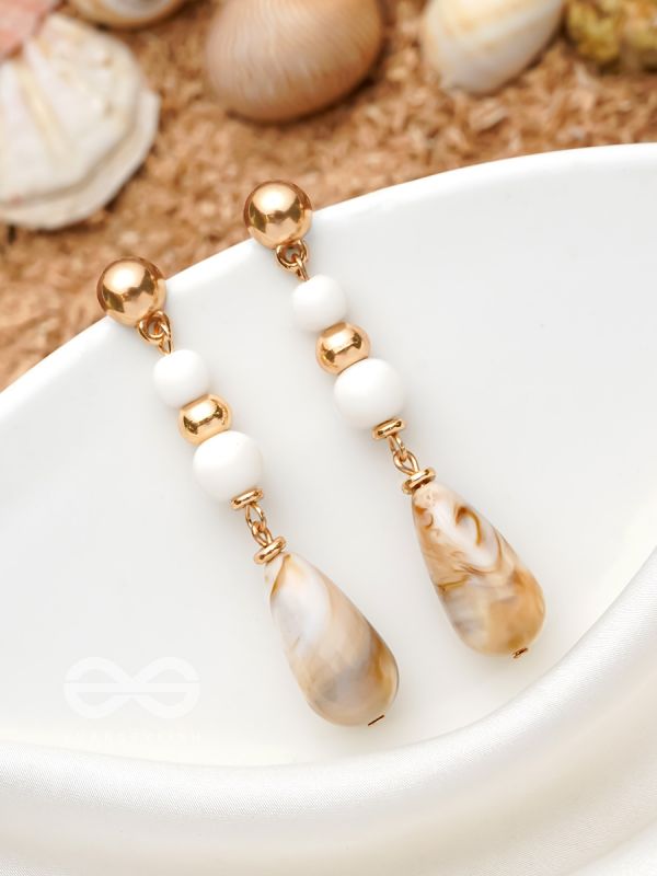 Sand n Pearls- Golden Embellished Earrings