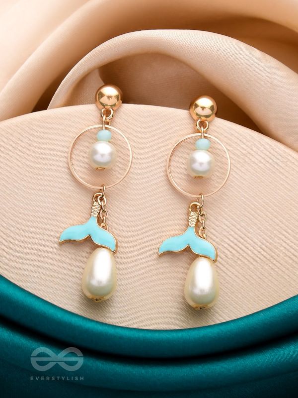 The Minty Mermaid- Golden Pearl Earrings