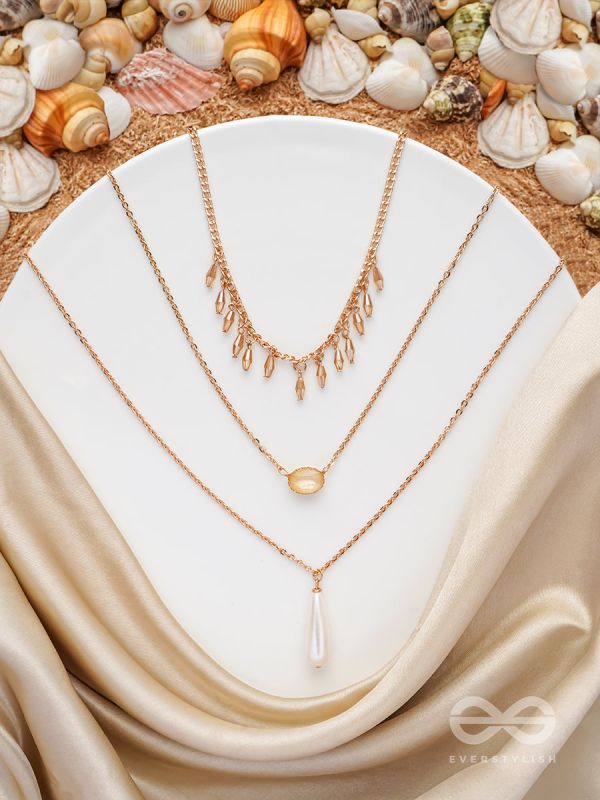 THE REALITY STONE -  GOLDEN LAYERED NECKLACE 