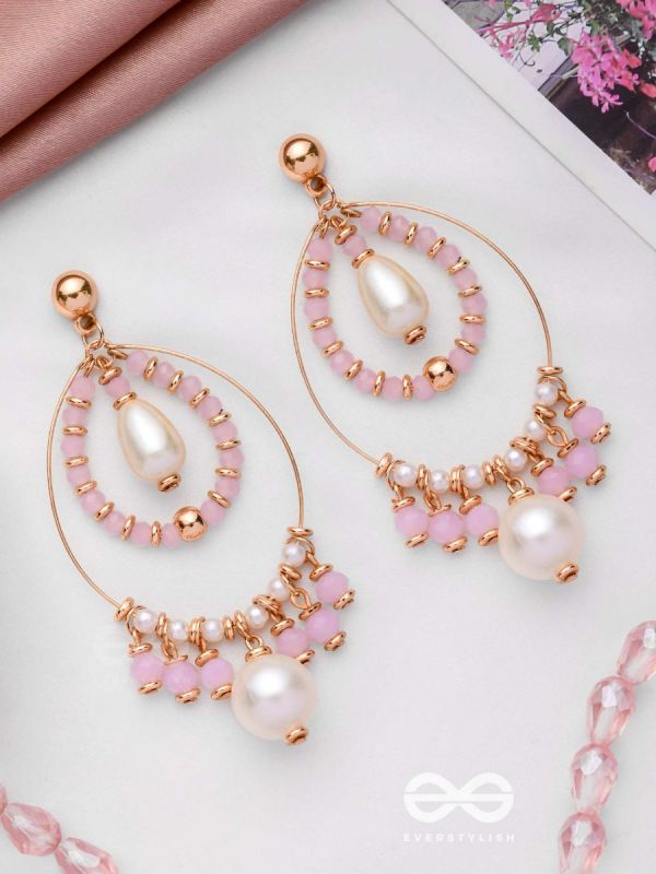 THE PINKING PEARLS - CLASSIC PEARL EARRINGS