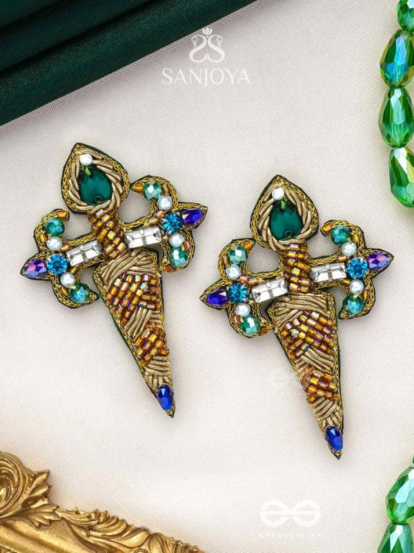 VAJRAKAYA - THE DIAMOND BODY - PEARLS, STONES AND GLASS BEADS GOLDEN EMBROIDED EARRINGS 