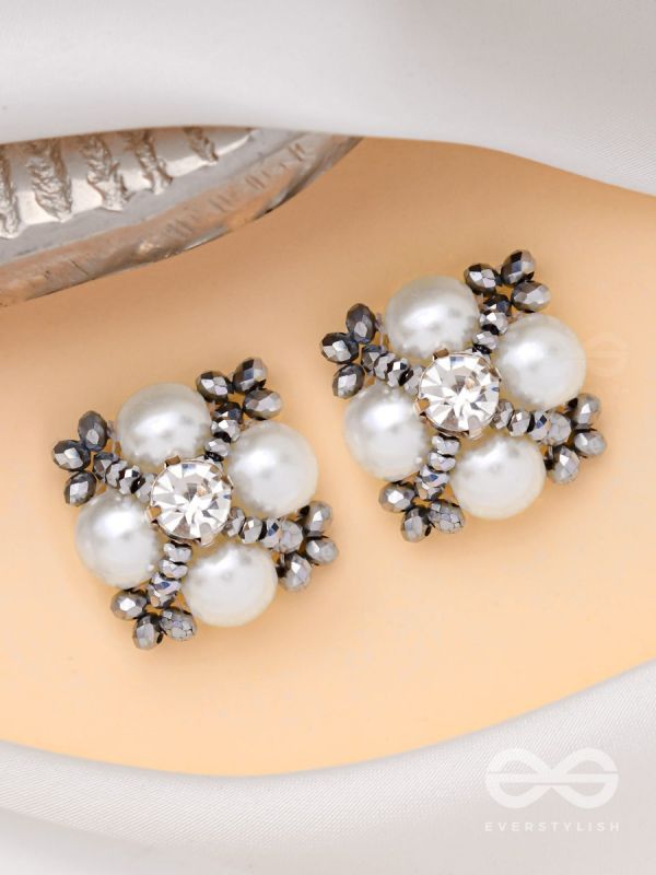 THE ROYAL FROST - STONE & PEARL STUDS