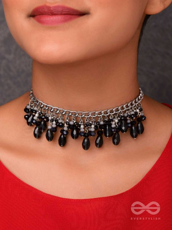 THE CHARMING NIGHTS- BLACK AND SILVER DROP NECKPIECE