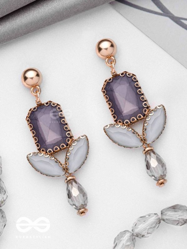 THE WHISPERED SKIES- STATEMENT DROP EARRINGS